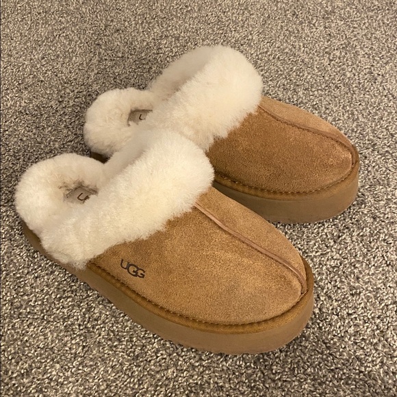 Women's Disquette Ugg Slippers in Chestnut Size 7 - Picture 11 of 12